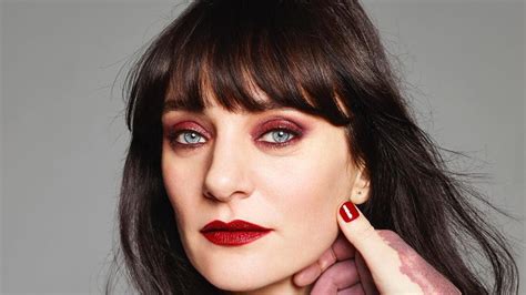 The Best Makeup Tips From Chanel's Lead Makeup 